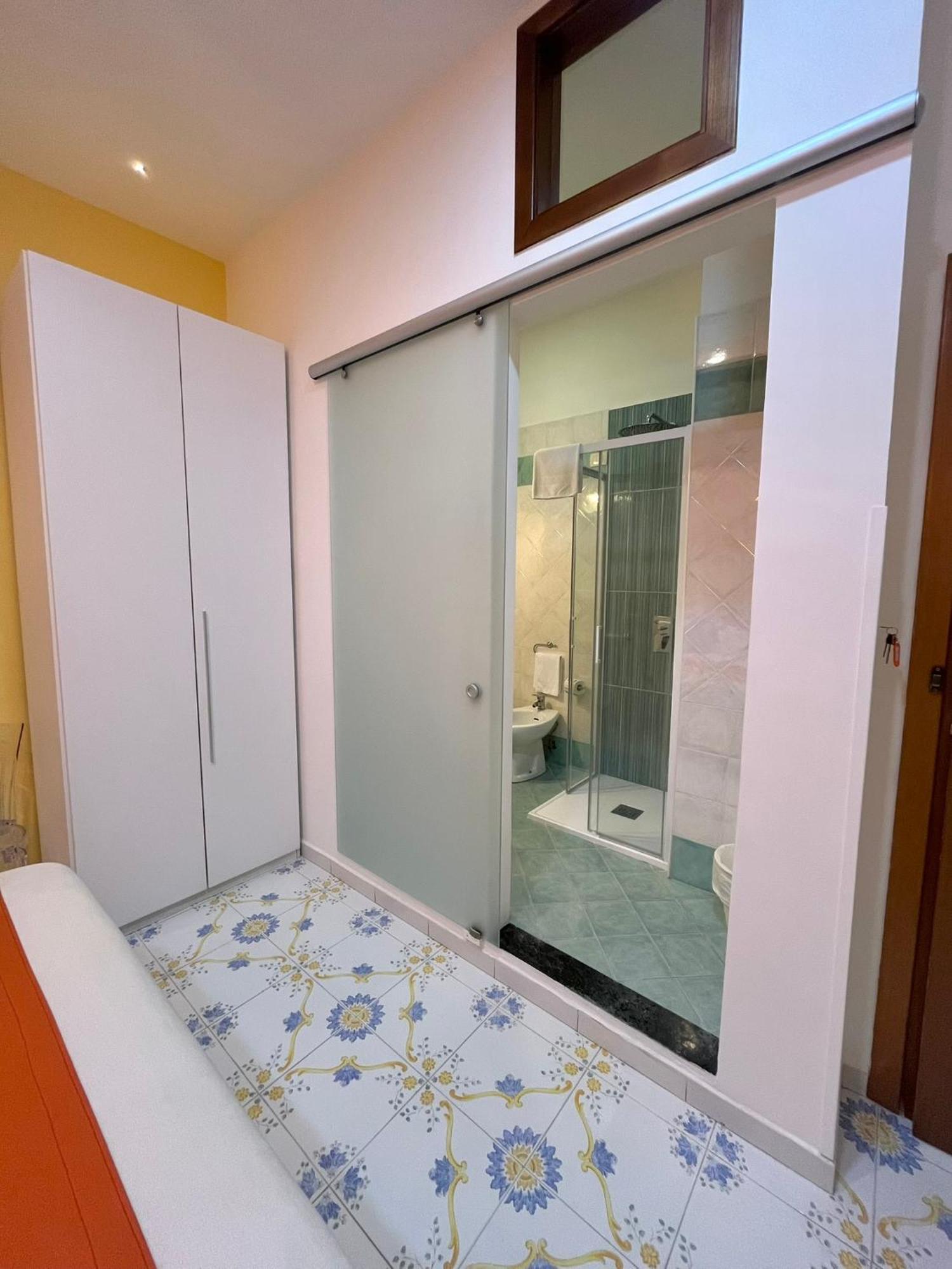Sorrento Street View Hotel Екстериор снимка